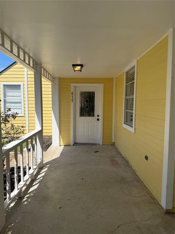 615 Texas Street, Tomball, TX 77375