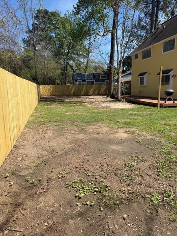 615 Texas Street, Tomball, TX 77375