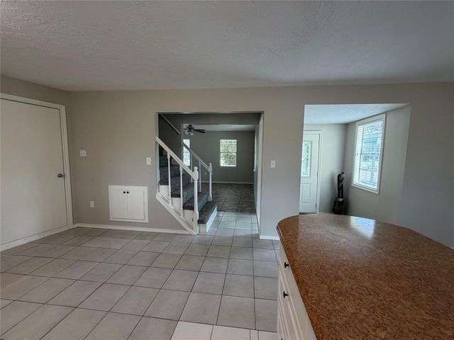 615 Texas Street, Tomball, TX 77375