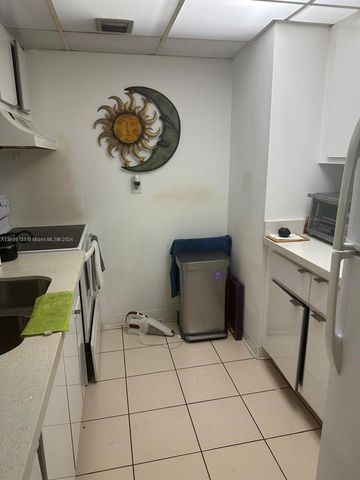 7601 E Treasure Dr 610, North Bay Village, FL 33141