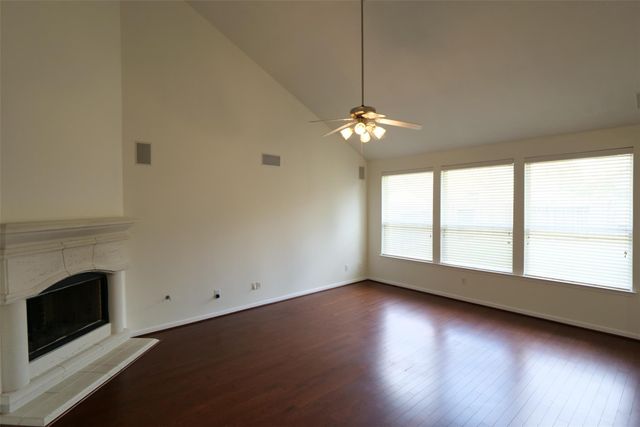 6119 Lakenshire Falls Lane, Katy, TX 77494