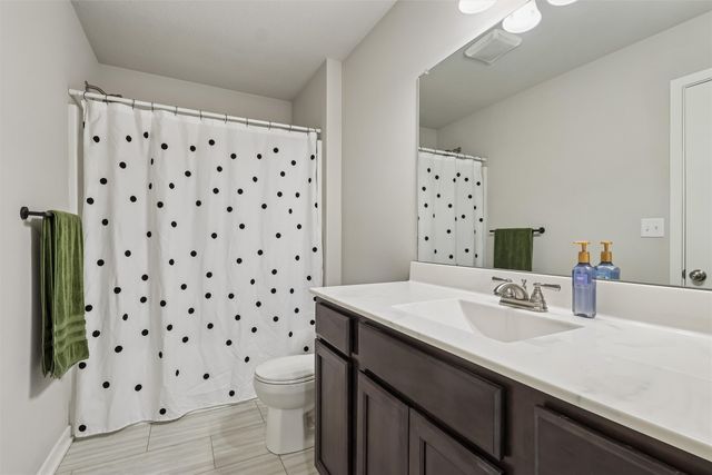 2808 21st Street SW, Altoona, IA 50009