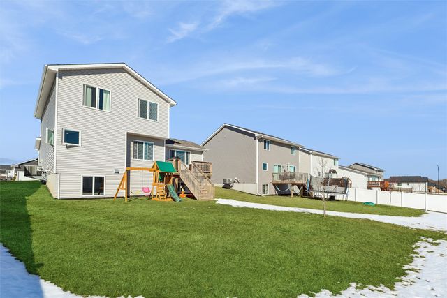 2808 21st Street SW, Altoona, IA 50009