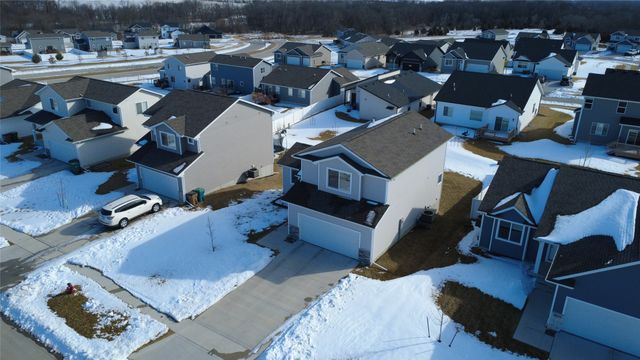 2808 21st Street SW, Altoona, IA 50009