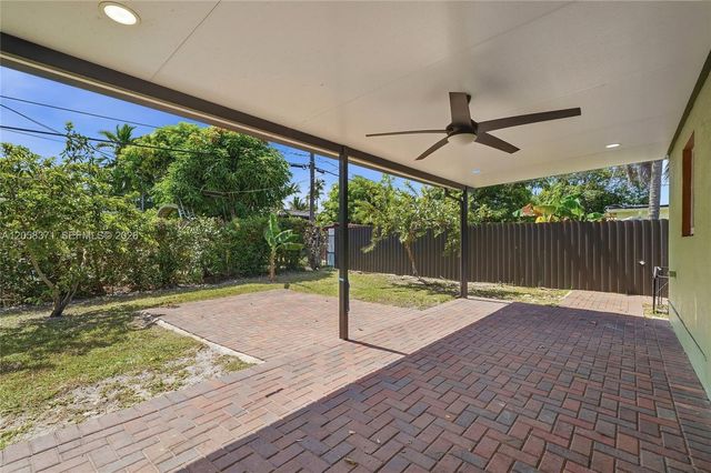 2220 De Soto Drive, Miramar, FL 33023