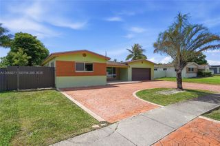2220 De Soto Drive, Miramar, FL 33023