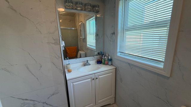 730 Boston Street 2, Lynn, MA 01905