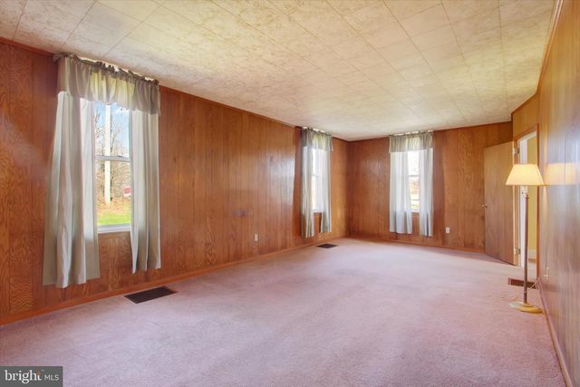 290 GUERNSEY RD, Biglerville, PA 17307