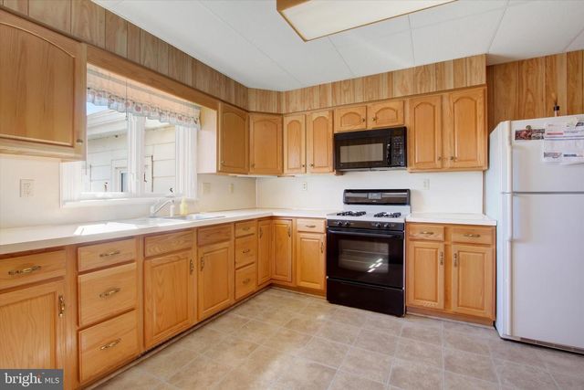 290 GUERNSEY RD, Biglerville, PA 17307
