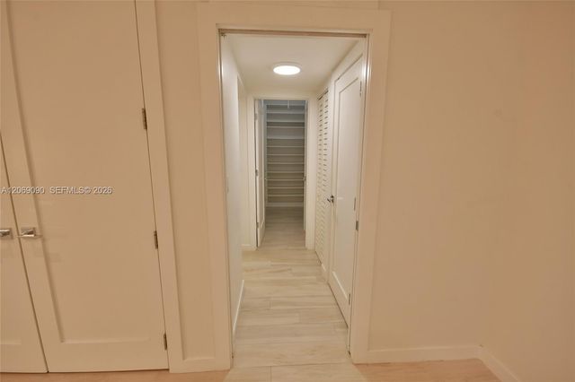 55 Ocean Lane Drive 4031, Key Biscayne, FL 33149