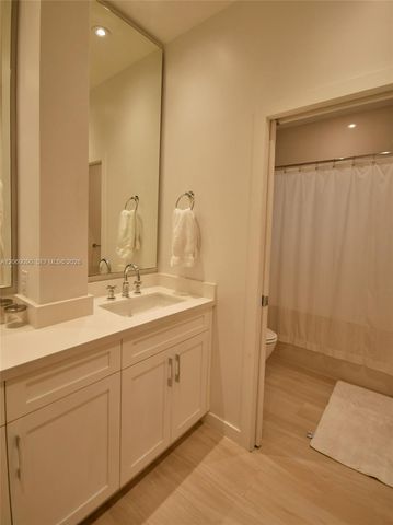 55 Ocean Lane Drive 4031, Key Biscayne, FL 33149