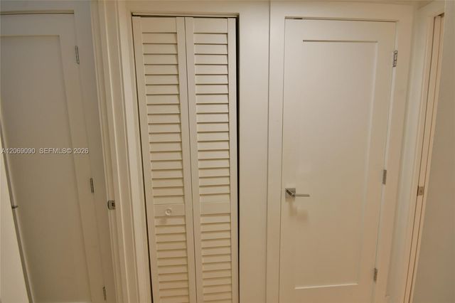 55 Ocean Lane Drive 4031, Key Biscayne, FL 33149