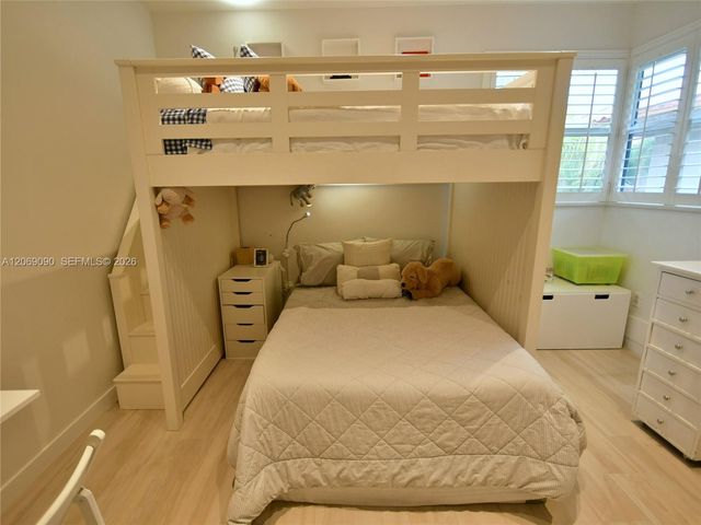 55 Ocean Lane Drive 4031, Key Biscayne, FL 33149