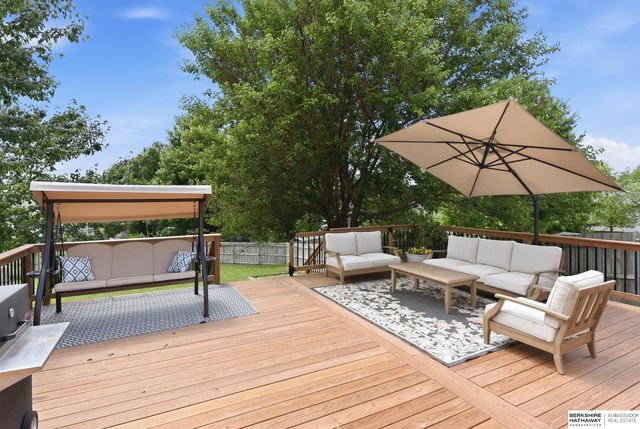 17615 Olive Street, Omaha, NE 68136