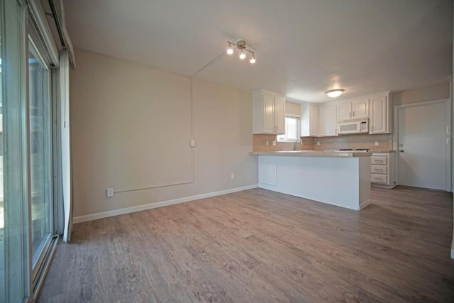 5853 Diablo Dr, Sacramento, CA 95842