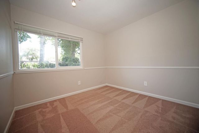 5853 Diablo Dr, Sacramento, CA 95842