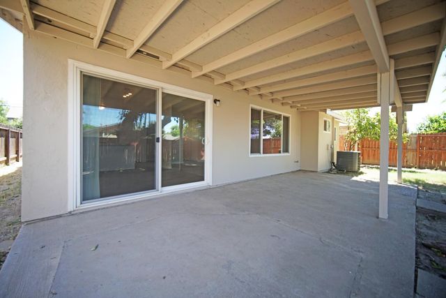 5853 Diablo Dr, Sacramento, CA 95842