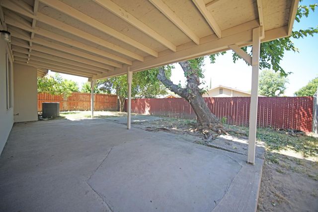 5853 Diablo Dr, Sacramento, CA 95842