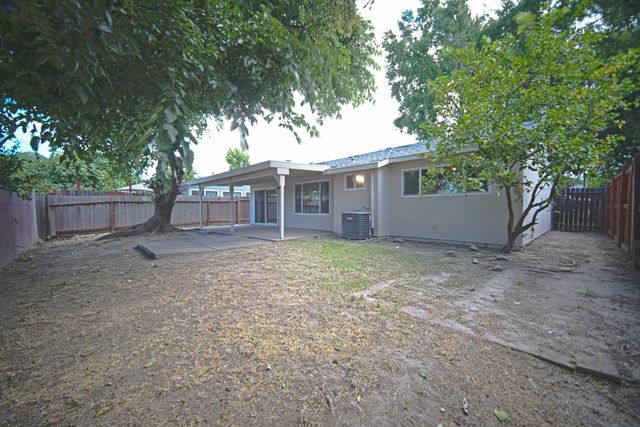 5853 Diablo Dr, Sacramento, CA 95842
