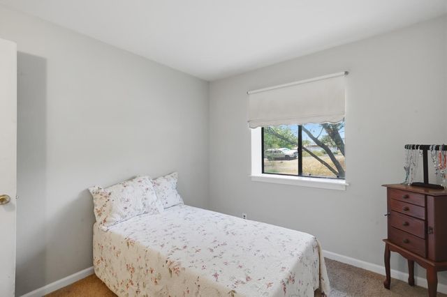 14836 Sun Forest Dr, Penn Valley, CA 95946