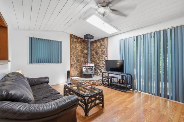 14836 Sun Forest Dr, Penn Valley, CA 95946