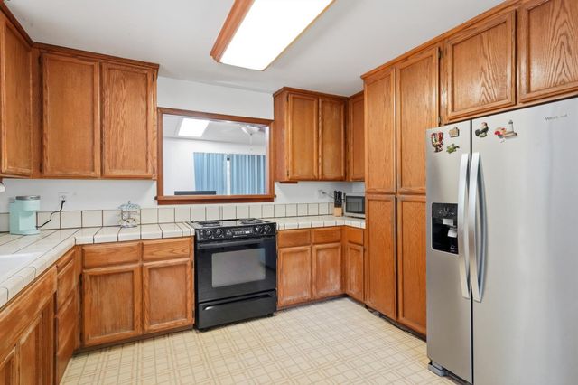 14836 Sun Forest Dr, Penn Valley, CA 95946