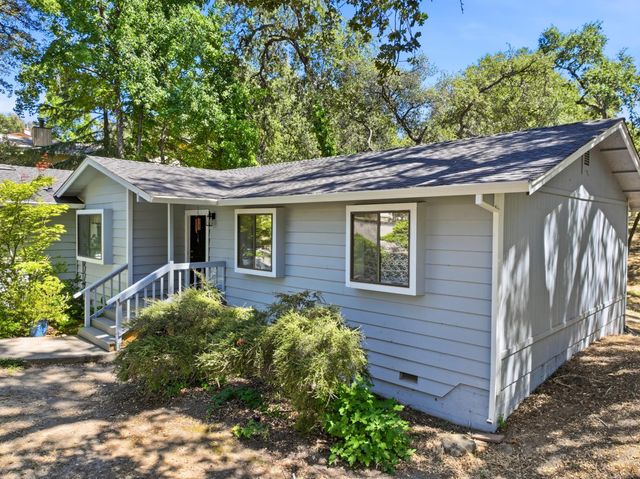 14836 Sun Forest Dr, Penn Valley, CA 95946