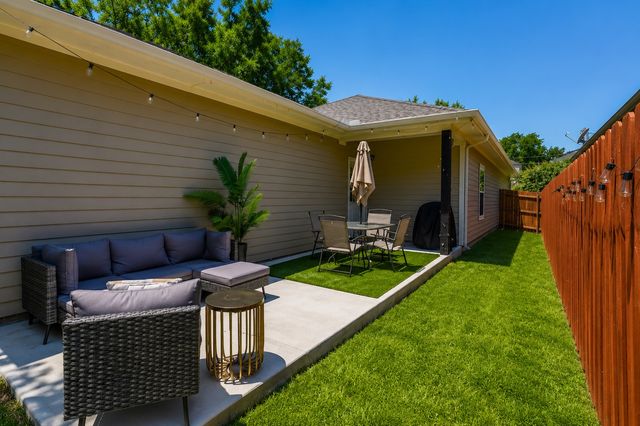 3402 Crossman Avenue, Dallas, TX 75212