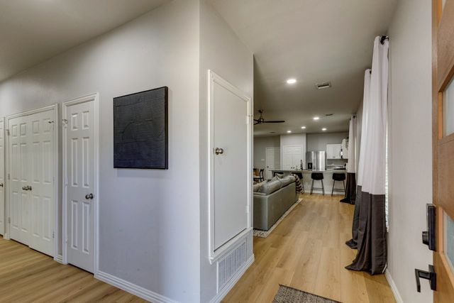 3402 Crossman Avenue, Dallas, TX 75212