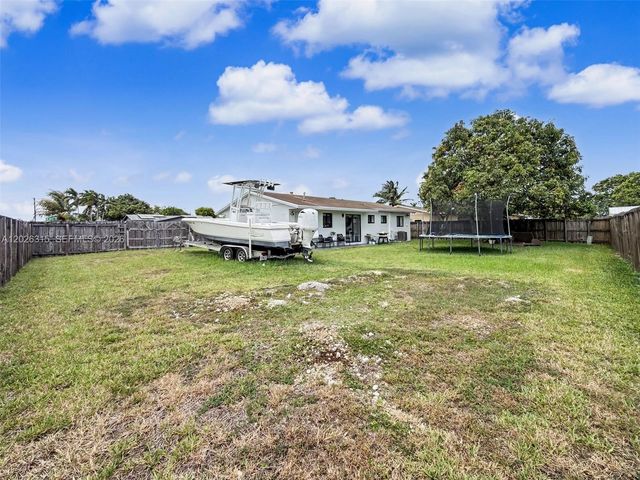 10762 SW 145th St, Miami, FL 33176