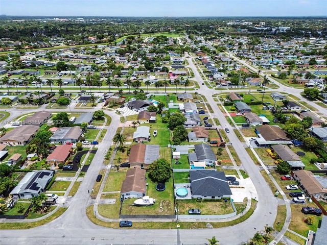 10762 SW 145th St, Miami, FL 33176