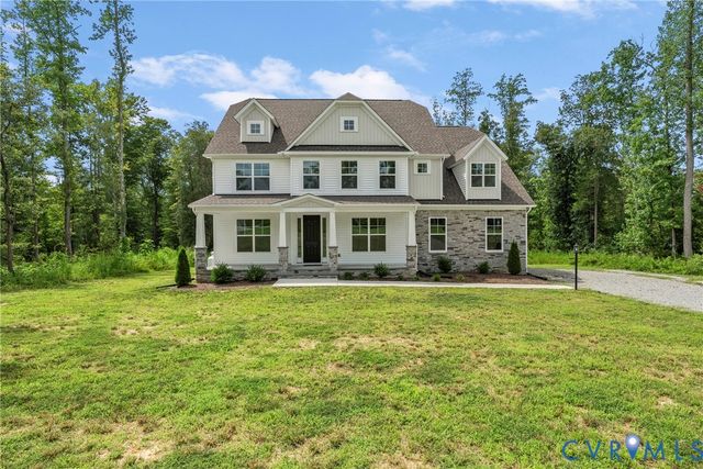 8421 Roden Dr, Mechanicsville, VA 23111