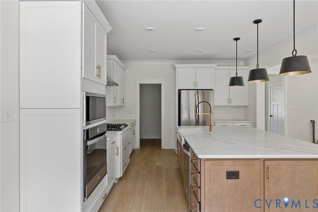 8421 Roden Dr, Mechanicsville, VA 23111