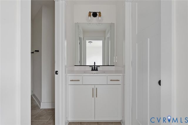 8421 Roden Dr, Mechanicsville, VA 23111