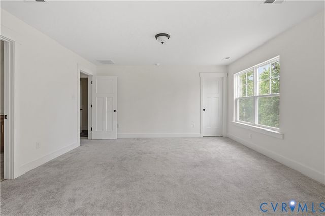 8421 Roden Dr, Mechanicsville, VA 23111