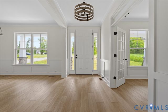 8421 Roden Dr, Mechanicsville, VA 23111