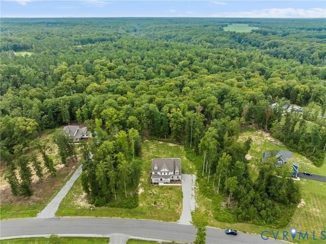 8421 Roden Dr, Mechanicsville, VA 23111