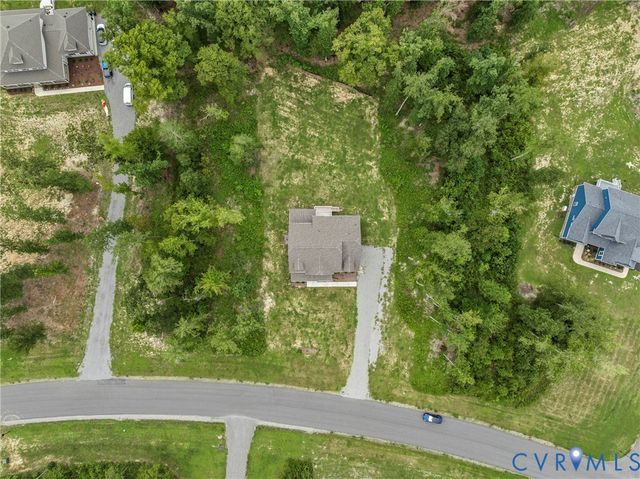8421 Roden Dr, Mechanicsville, VA 23111