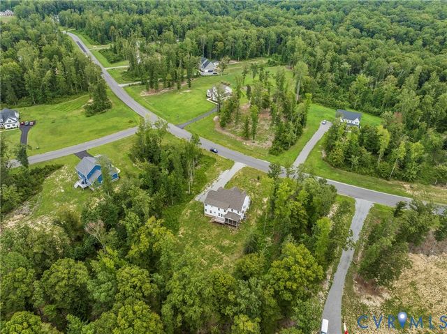 8421 Roden Dr, Mechanicsville, VA 23111