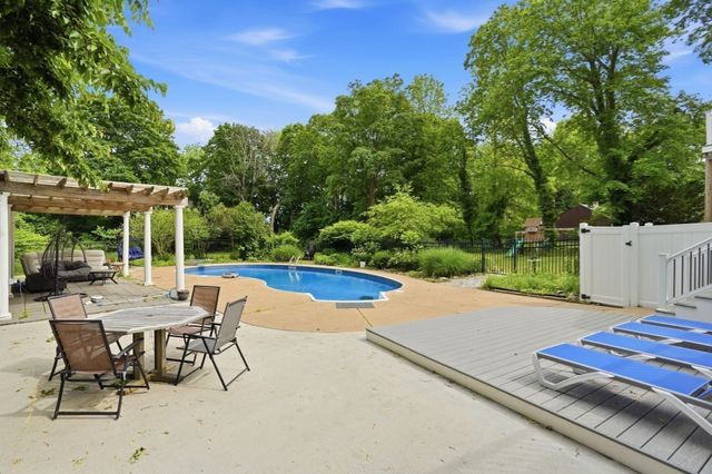 100 S. Main St., Middleboro, MA 02346