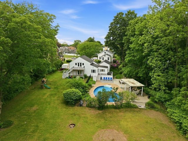 100 S. Main St., Middleboro, MA 02346