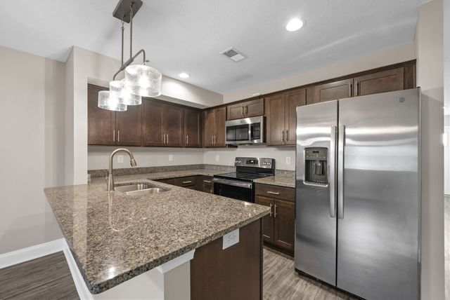 1000 Henry Place Blvd Unit 106, Clarksville, TN 37042