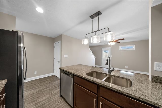 1000 Henry Place Blvd Unit 106, Clarksville, TN 37042