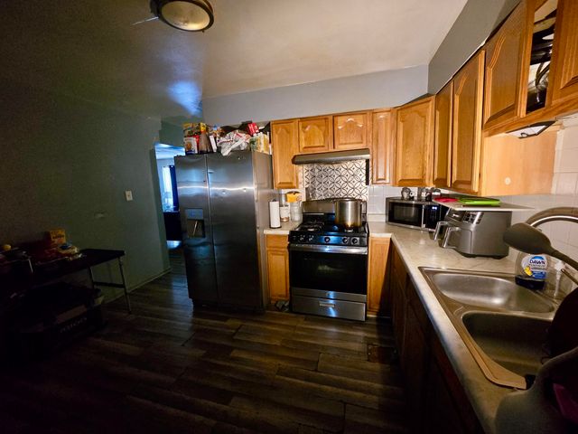 4457 E 6th Avenue, Gary, IN 46403