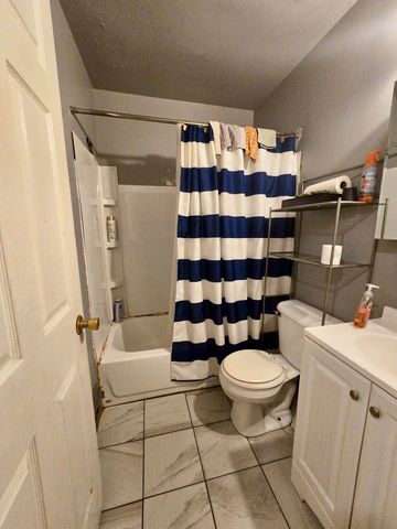 4457 E 6th Avenue, Gary, IN 46403