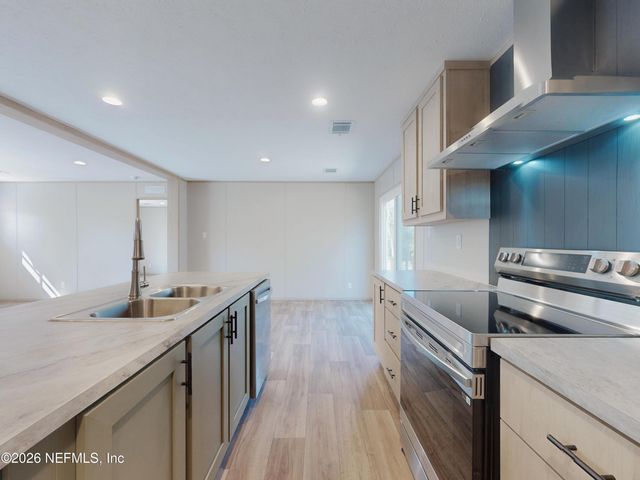 5770 ACADIA Street, Keystone Heights, FL 32656