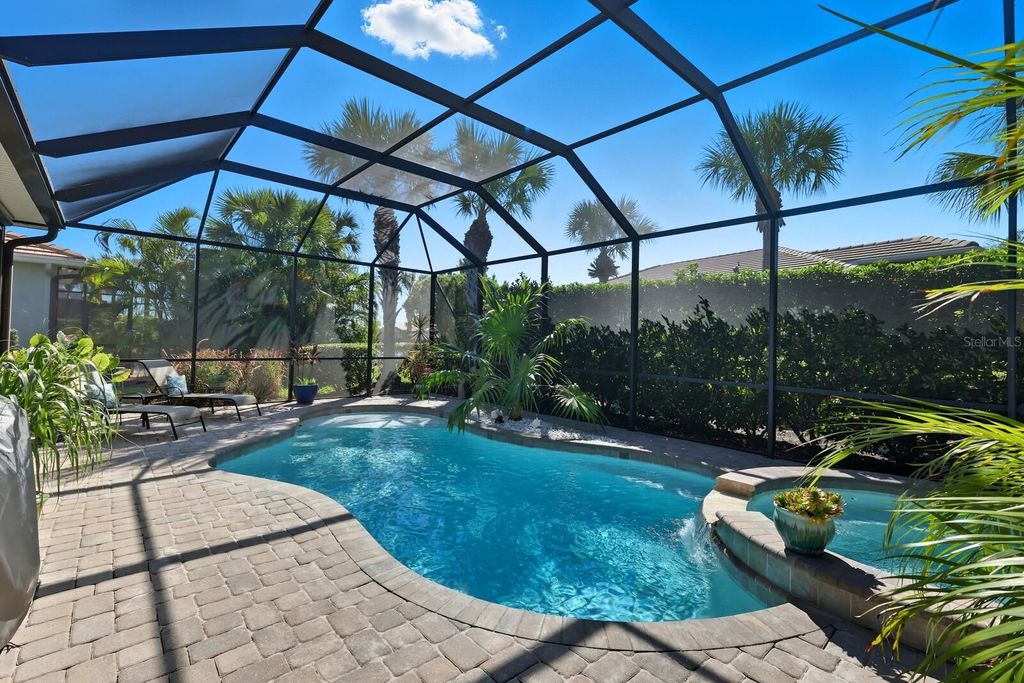 Image 32 of property listing at 1250 TIDEWATER COURT, Bradenton, FL 34208