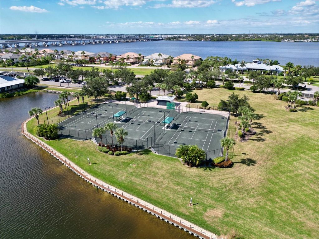 Image 76 of property listing at 1250 TIDEWATER COURT, Bradenton, FL 34208