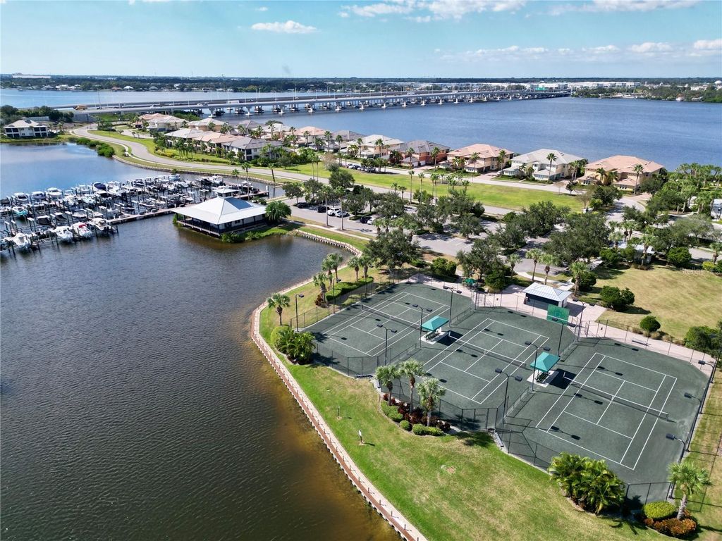 Image 77 of property listing at 1250 TIDEWATER COURT, Bradenton, FL 34208