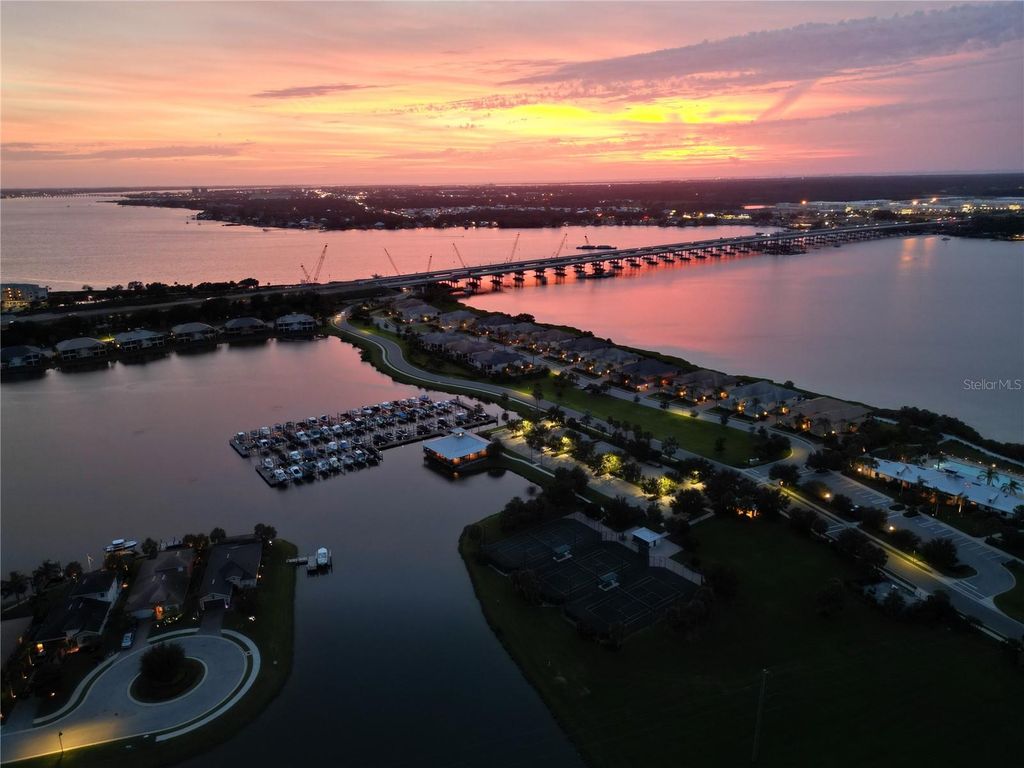 Image 87 of property listing at 1250 TIDEWATER COURT, Bradenton, FL 34208